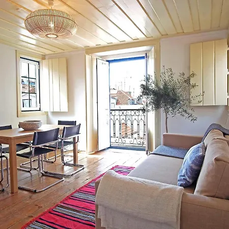 Bh4d Sunny 4th Floor With Stunning Views In Bairro Alto - Downtown 아파트 *