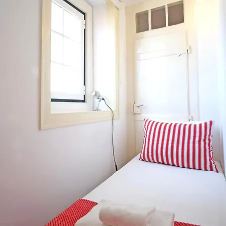 Bh4d Sunny 4th Floor With Stunning Views In Bairro Alto - Downtown 아파트 리스본