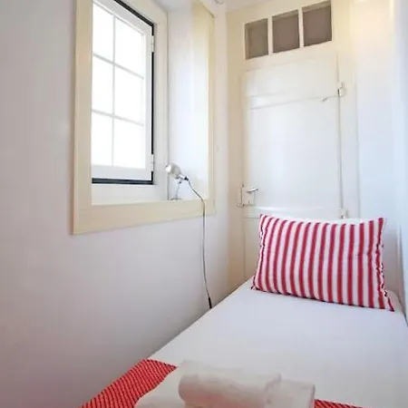 Bh4d With View Heart Of Bairro Alto * Bright 4d * 3+1 Br Apartment