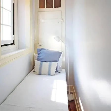 Bh4d With View Heart Of Bairro Alto * Bright 4d * 3+1 Br * Lisbon