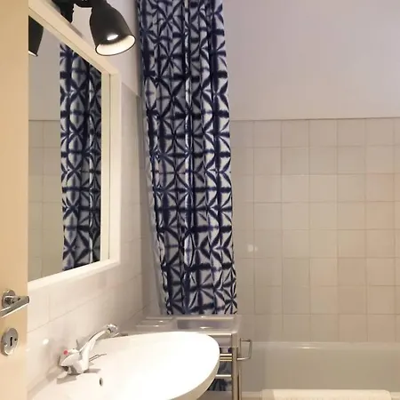 Apartment Bh4d With View Heart Of Bairro Alto * Bright 4d * 3+1 Br *