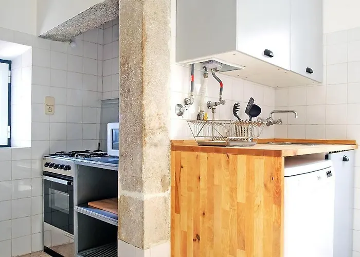 Apartment Bh4d Sunny 4th Floor With Stunning Views In Bairro Alto - Downtown *