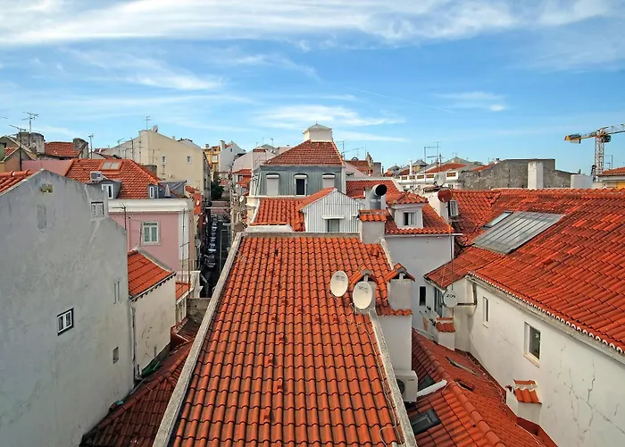 Bh4d Sunny 4th Floor With Stunning Views In Bairro Alto - Downtown