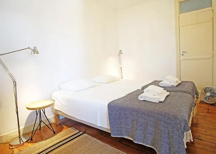 Bh4d Sunny 4th Floor With Stunning Views In Bairro Alto - Downtown