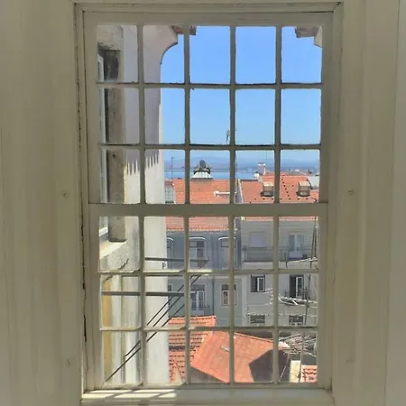 Bh4d With View Heart Of Bairro Alto * Bright 4d * 3+1 Br
