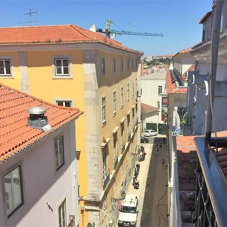 Bh4d With View Heart Of Bairro Alto * Bright 4d * 3+1 Br Appartement *