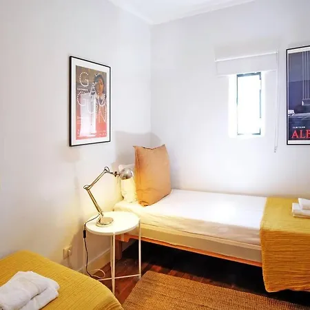 Bh4d With View Heart Of Bairro Alto * Bright 4d * 3+1 Br Appartement *
